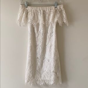 White lace off the shoulder dress